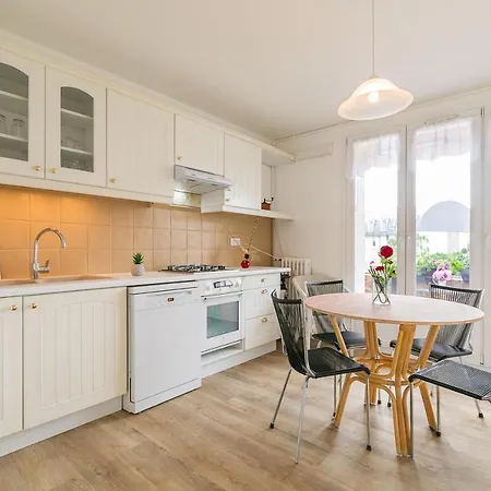 Apartment De 2 Chambres Avec Balcon Amenage Et Wifi A